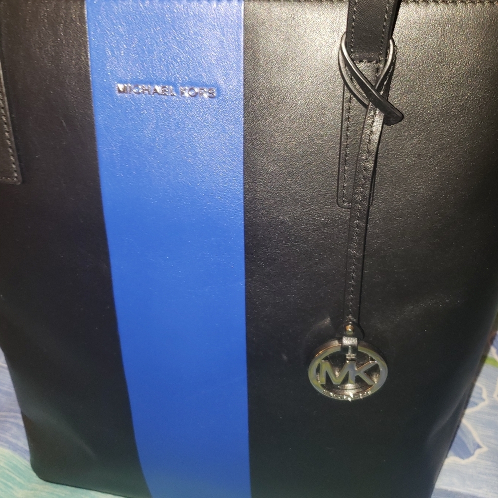 Micahel Kors Black&Blue Handbag New